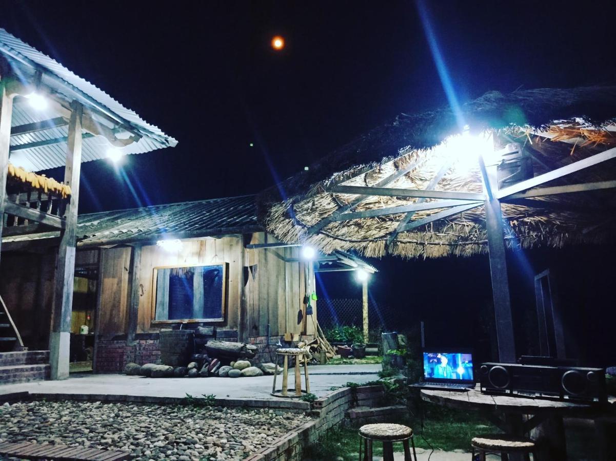Mu Cang Chai Big View Homestay, Tour & Vegetarian Exteriör bild