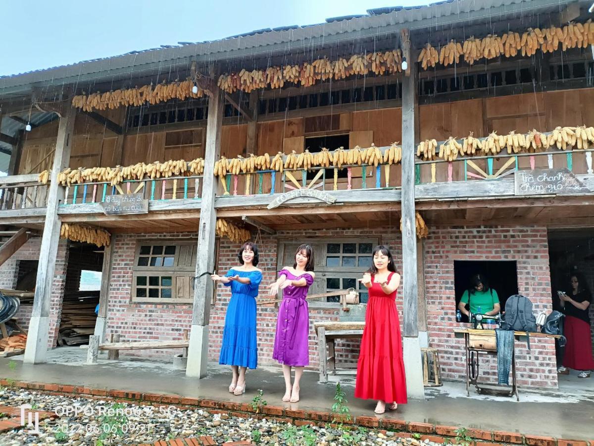 Mu Cang Chai Big View Homestay, Tour & Vegetarian Exteriör bild