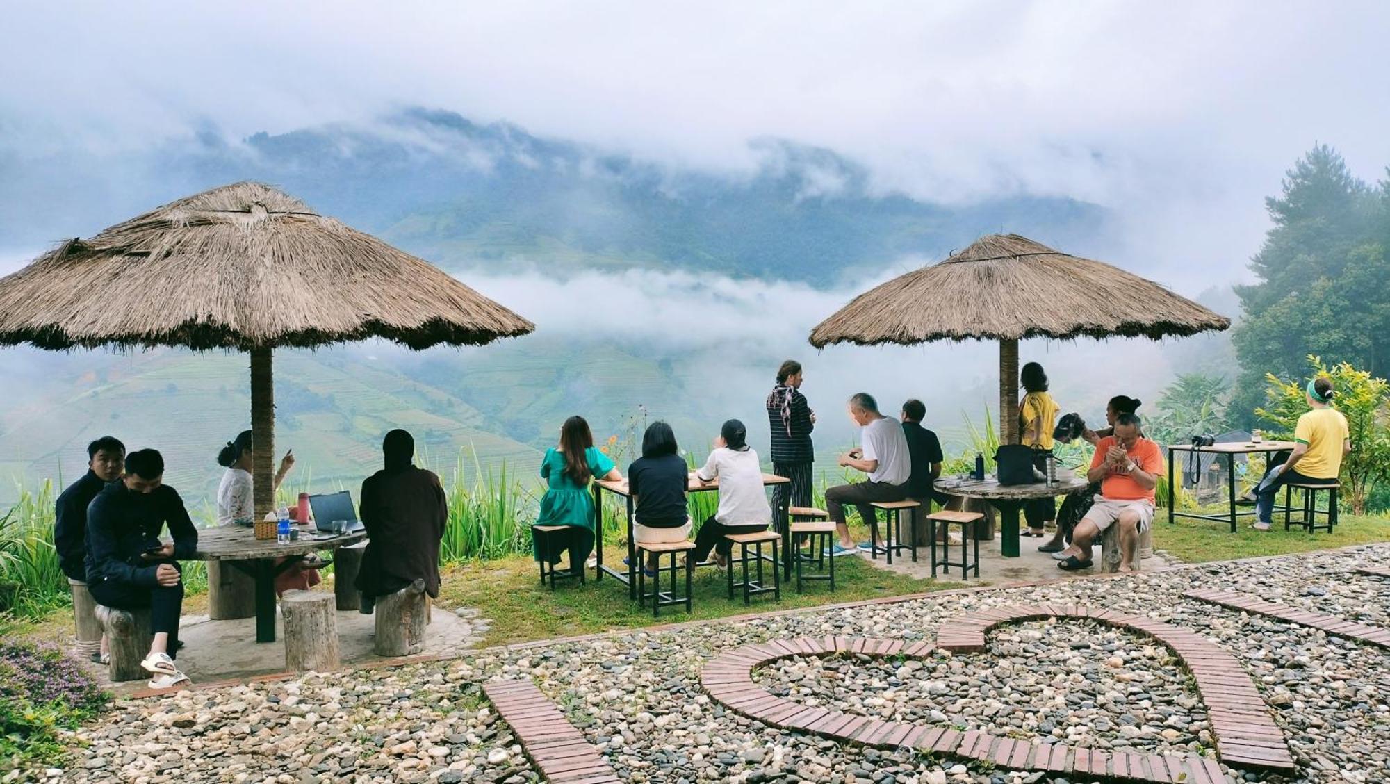 Mu Cang Chai Big View Homestay, Tour & Vegetarian Exteriör bild