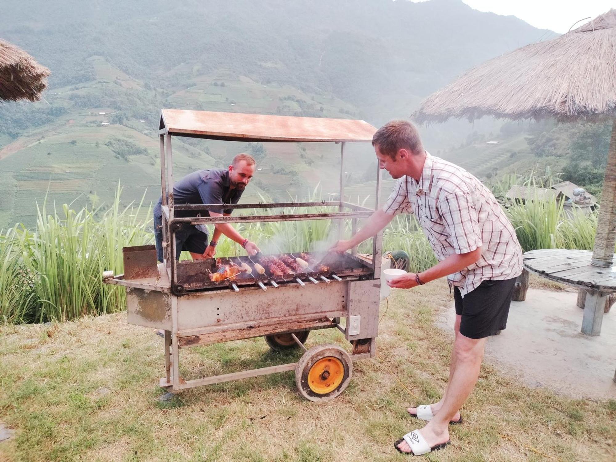 Mu Cang Chai Big View Homestay, Tour & Vegetarian Exteriör bild